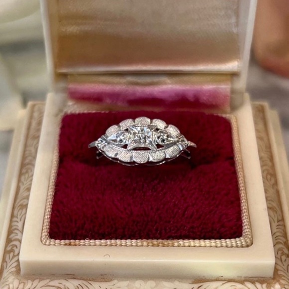 Antique Vintage Solid 10k white gold Marquis ring size 6.75 on mandrel About 9mm - Picture 5 of 16